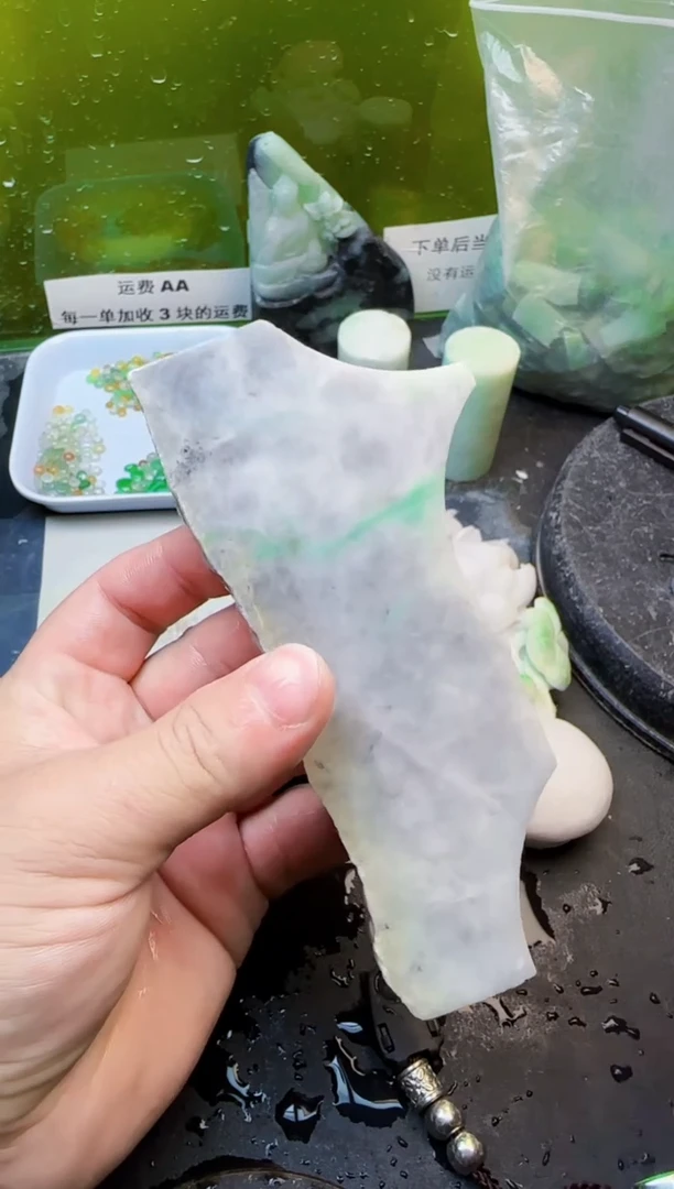 翡翠未镶嵌颈饰天然翡翠110