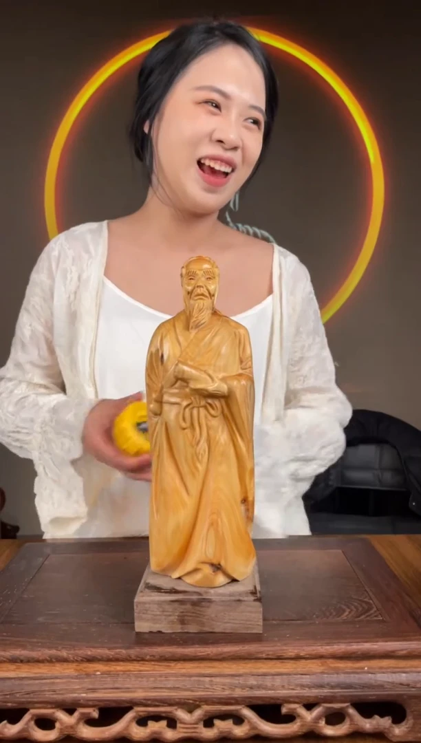 【闪购商品】柏木（崖柏）手工摆件,先抢先得!