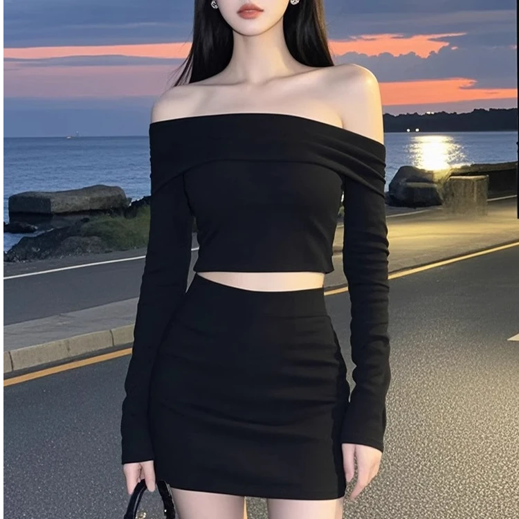 设计感时尚百搭两件套春季新款御姐气质一字领露肩上衣半身裙套装