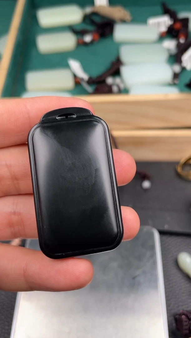 定制和田玉精品挂件