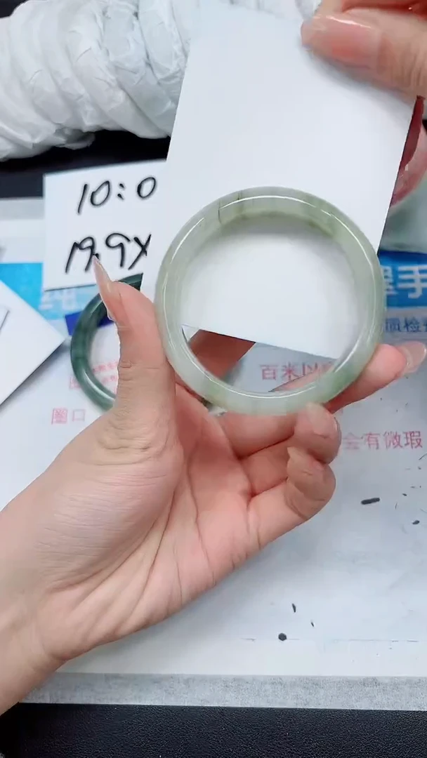 【闪购商品】石英质玉手镯未镶嵌A285-54/55