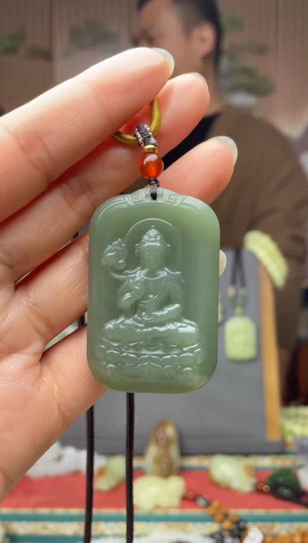 颈饰未镶嵌和田玉拍一发一