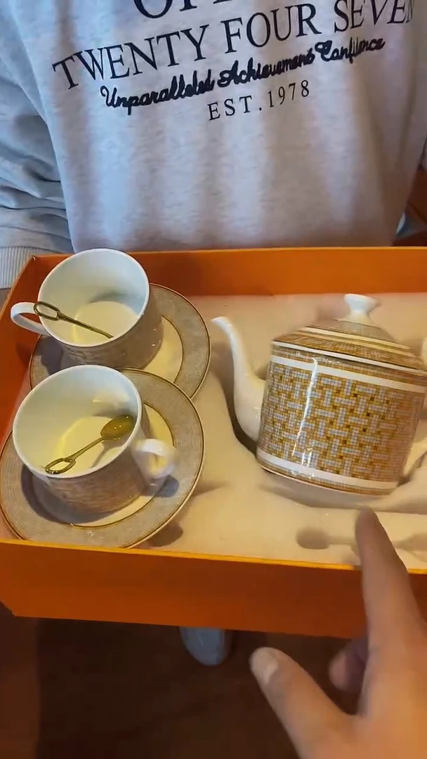【闪购商品】鸿辉家品牌瓷器，京东包邮！