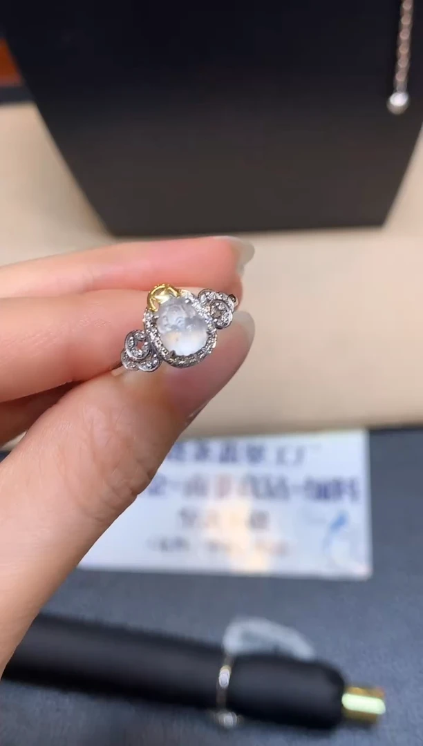 18K金镶嵌戒指翡翠12【无服务费