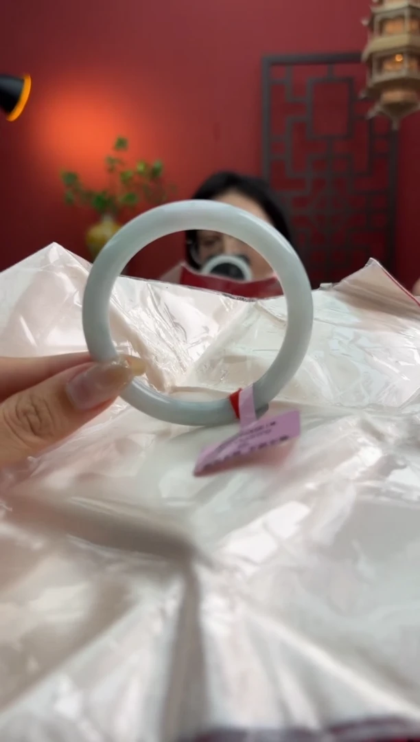 未镶嵌手镯（圆镯）翡翠翡翠手镯11