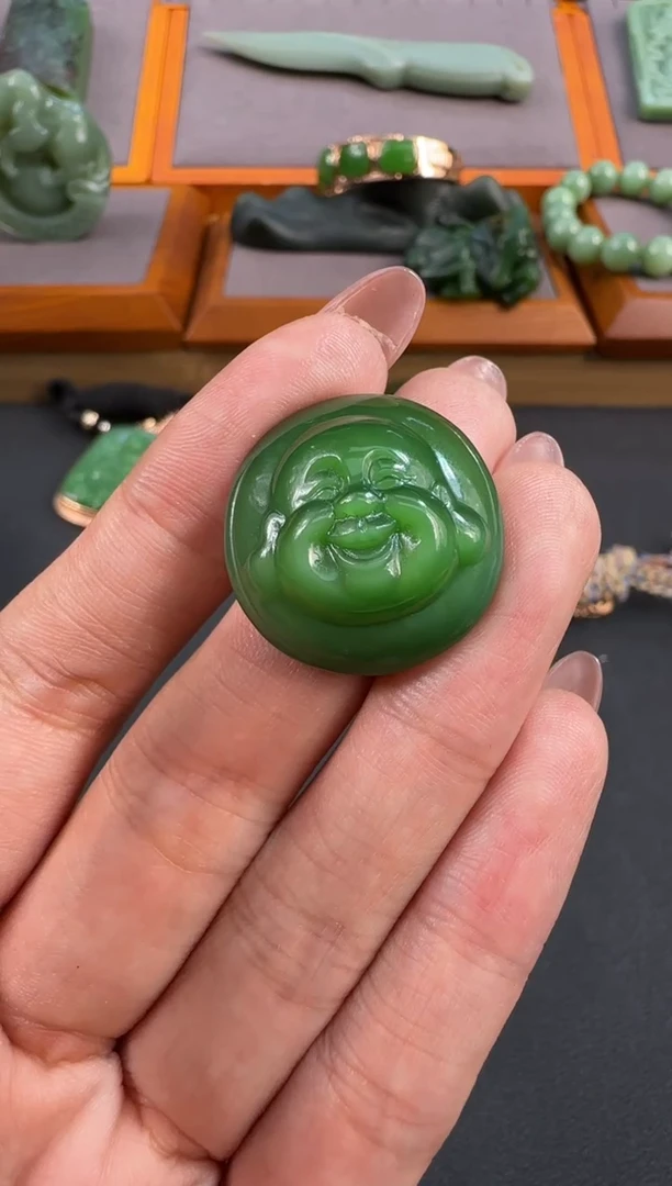 颈饰未镶嵌和田玉青*志1