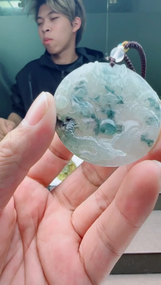 【闪购商品】翡翠颈饰未镶嵌11111111