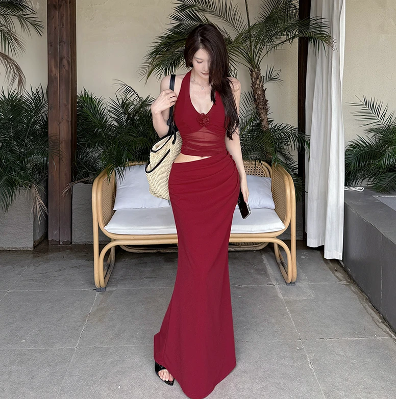 法式V领名媛晚会成人礼礼服红色连衣裙女2025新款气质圣诞裙子