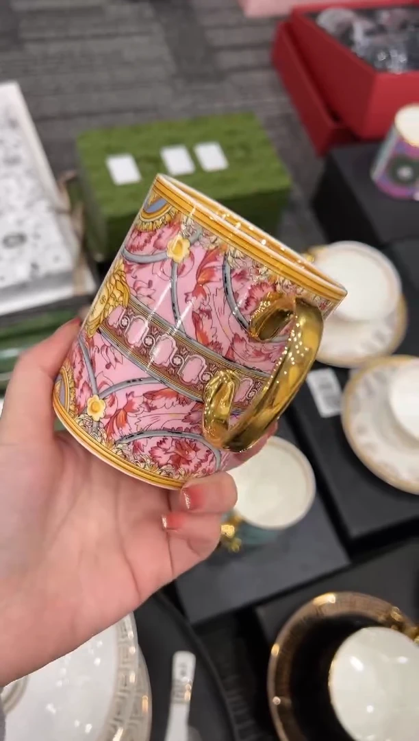 【闪购商品】杯H611--------------