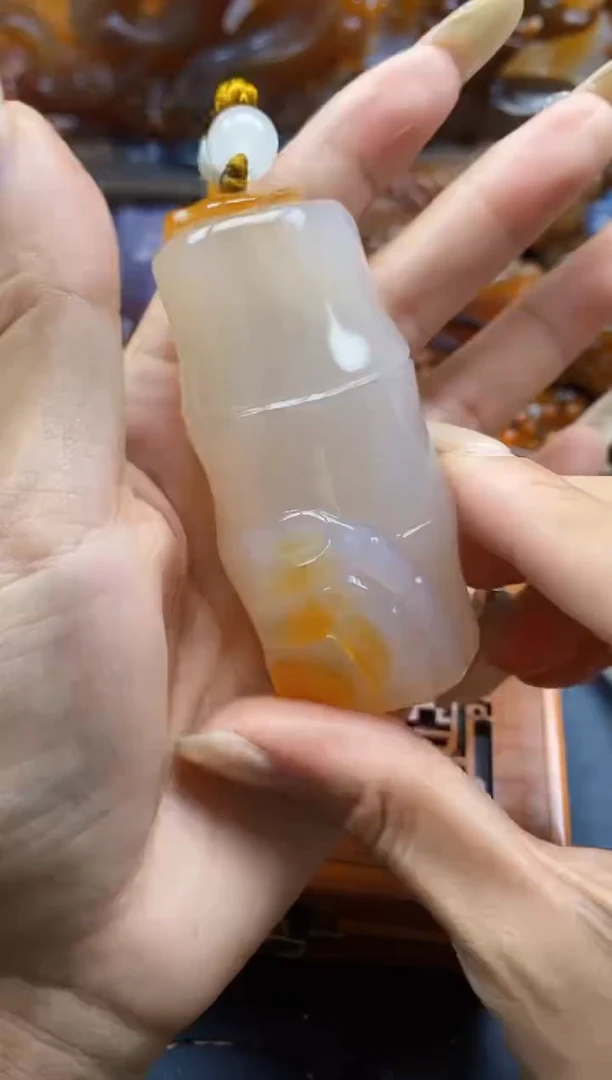 玛瑙/玉髓挂件未镶嵌武****）ll