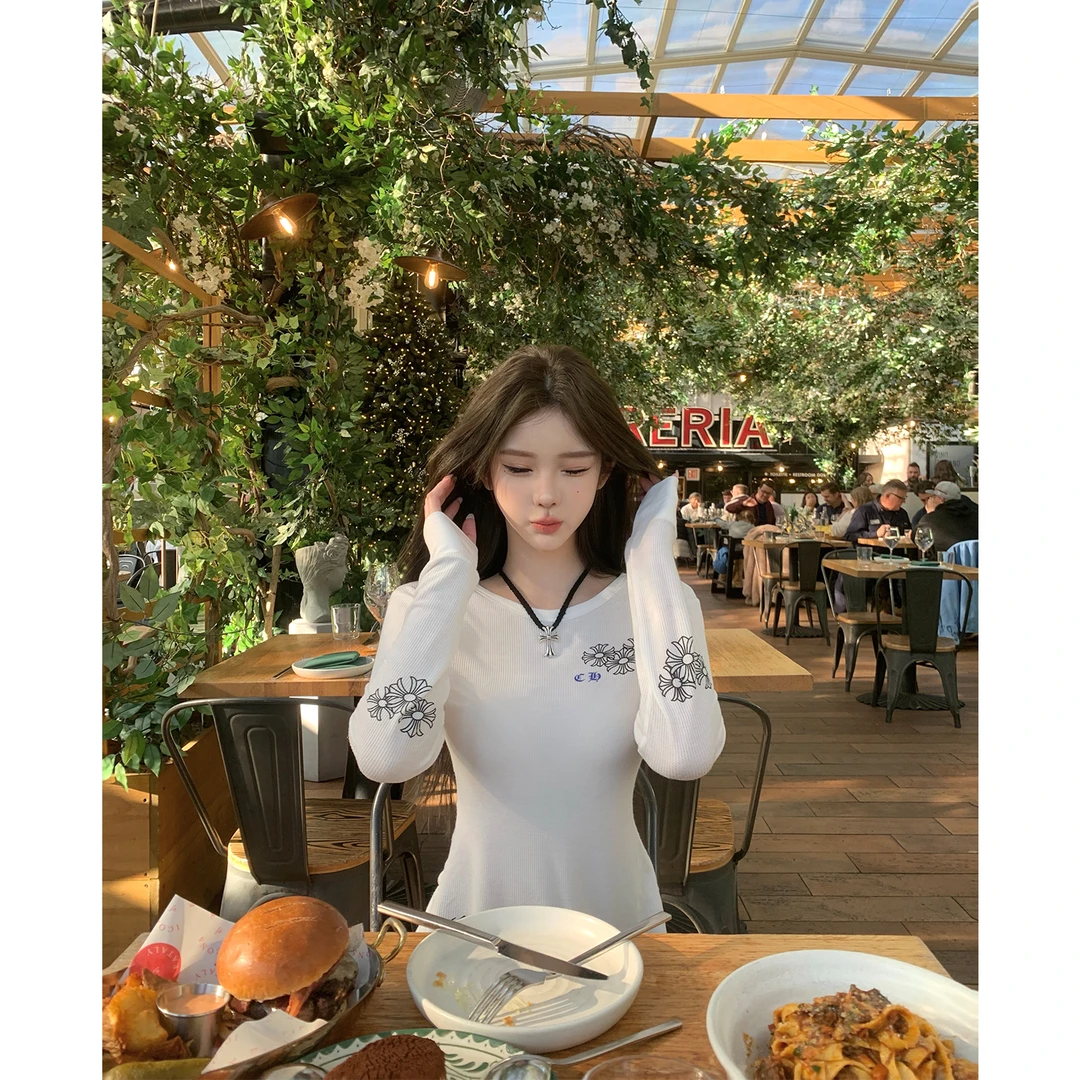 向晚.美式甜豆 辣妹修身t恤女2025春夏设计感印花长袖显瘦上衣