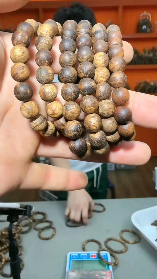 沉香手串11号沉水海南8g0.9多样性发一