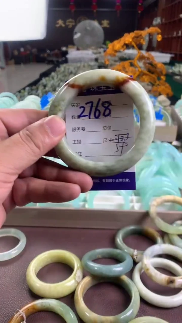 未镶嵌蛇纹石玉手镯2768