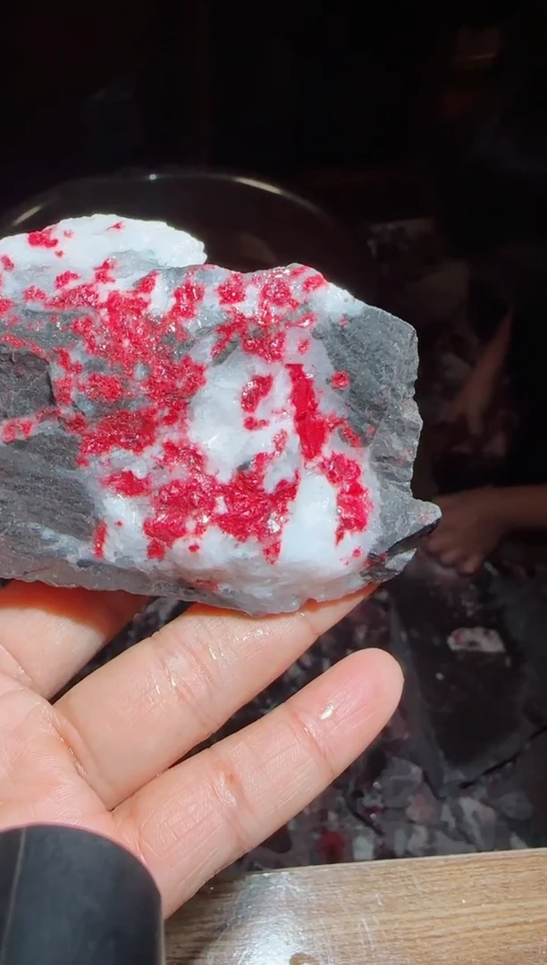 天然辰砂朱砂毛料 44