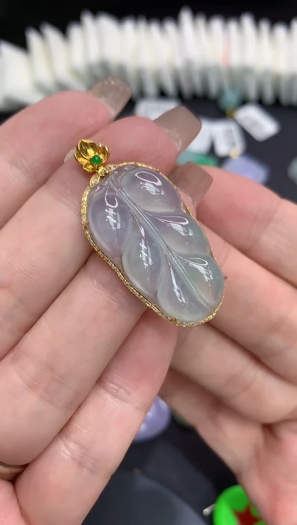 吊坠(不含链)18K金镶嵌翡翠111