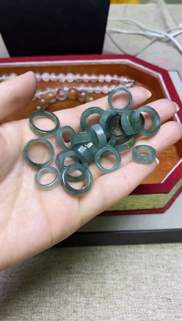 翡翠戒指未镶嵌多样性发一件396