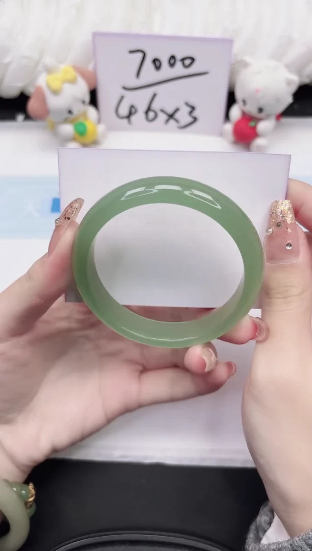 未镶嵌手镯石英质玉110-58