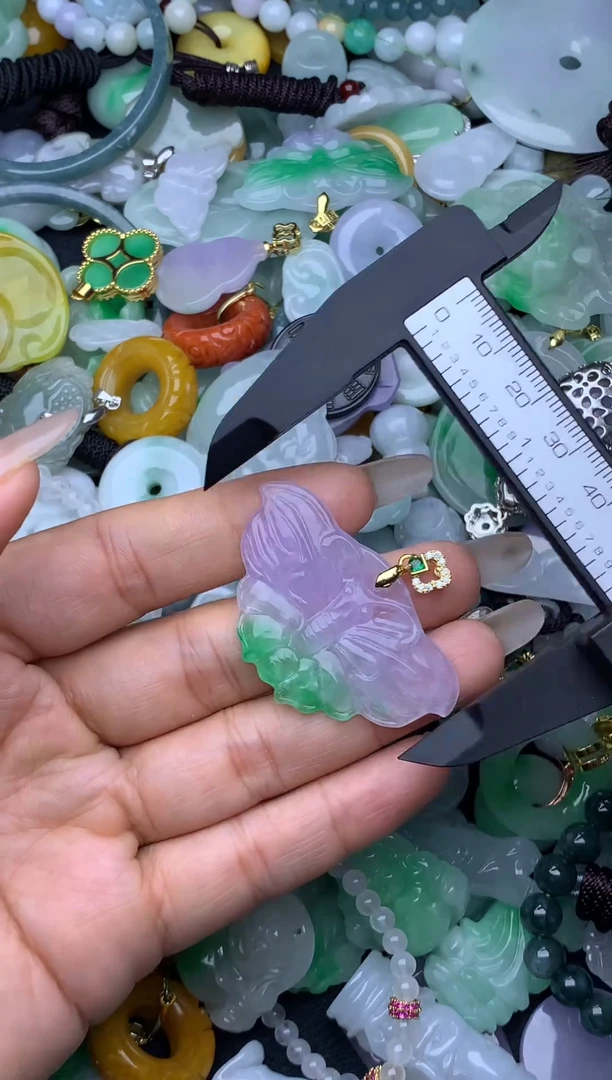 翡翠未镶嵌颈饰天然缅甸翡翠吊坠