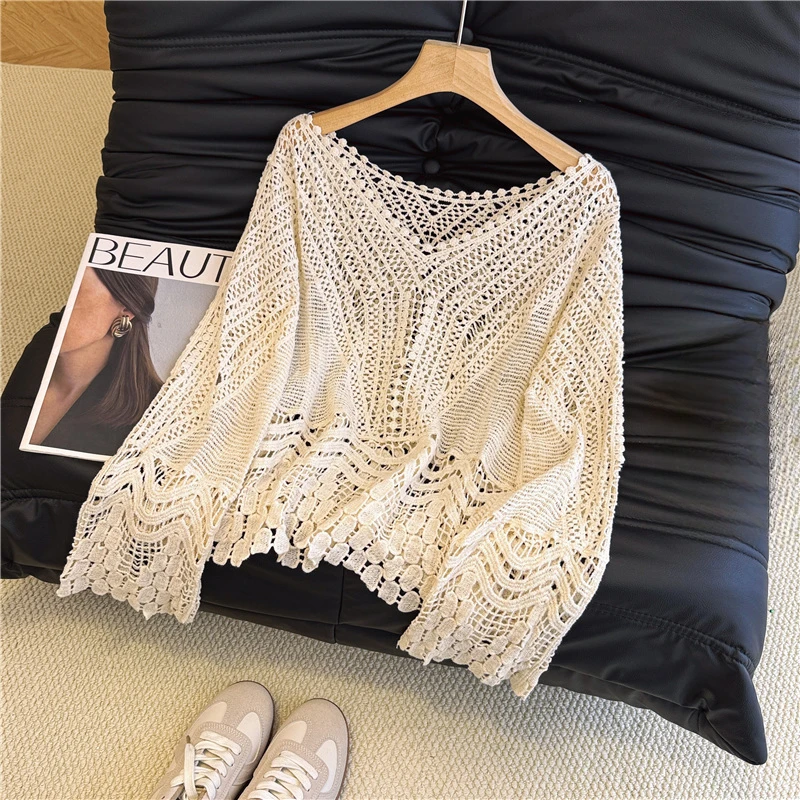 2025新款波西米亚风杏色V领镂空设计感毛针织衫女秋季超漂亮上衣
