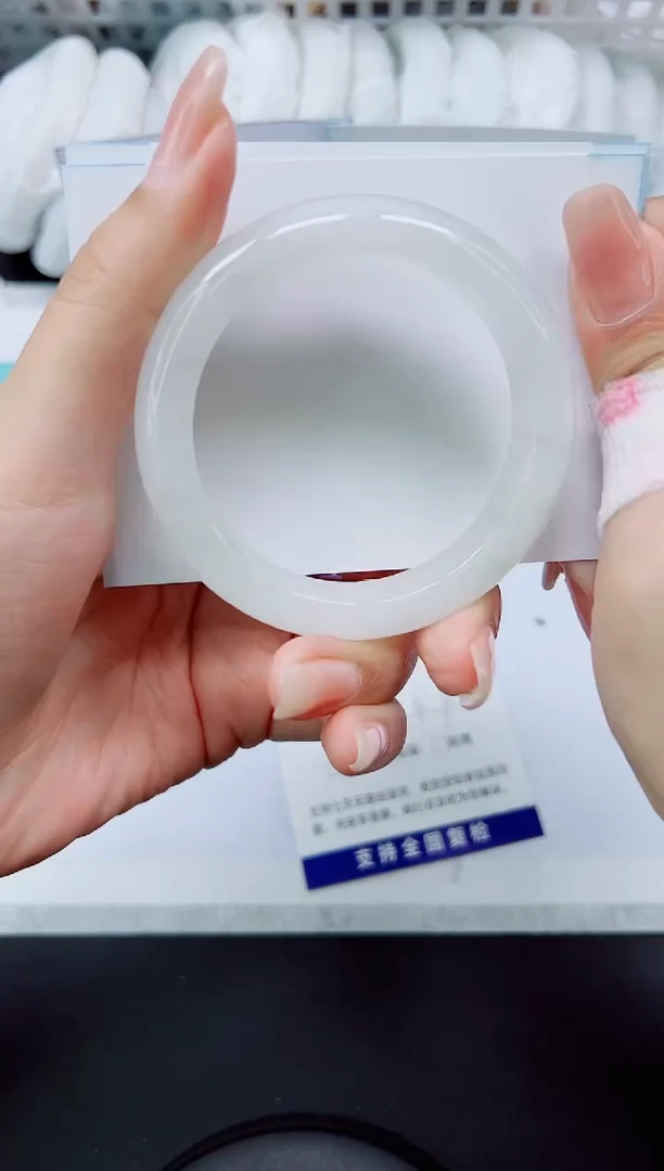 石英质玉手镯未镶嵌A273-53.7