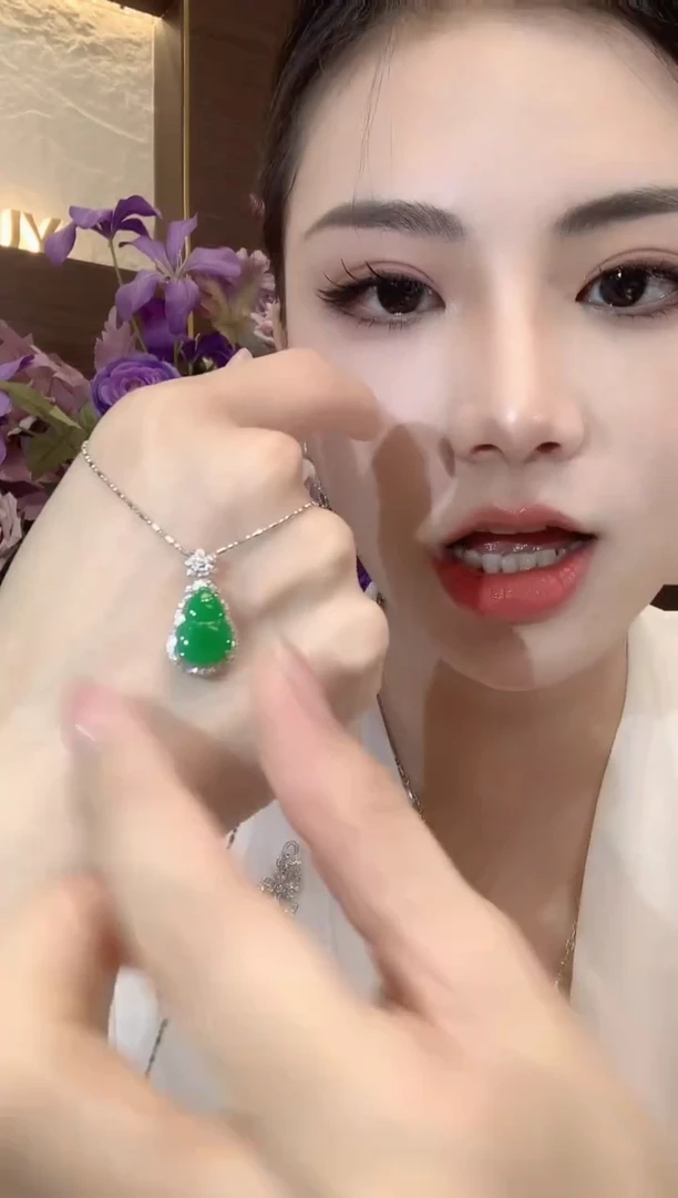 吊坠(不含链)18K金镶嵌翡翠A32