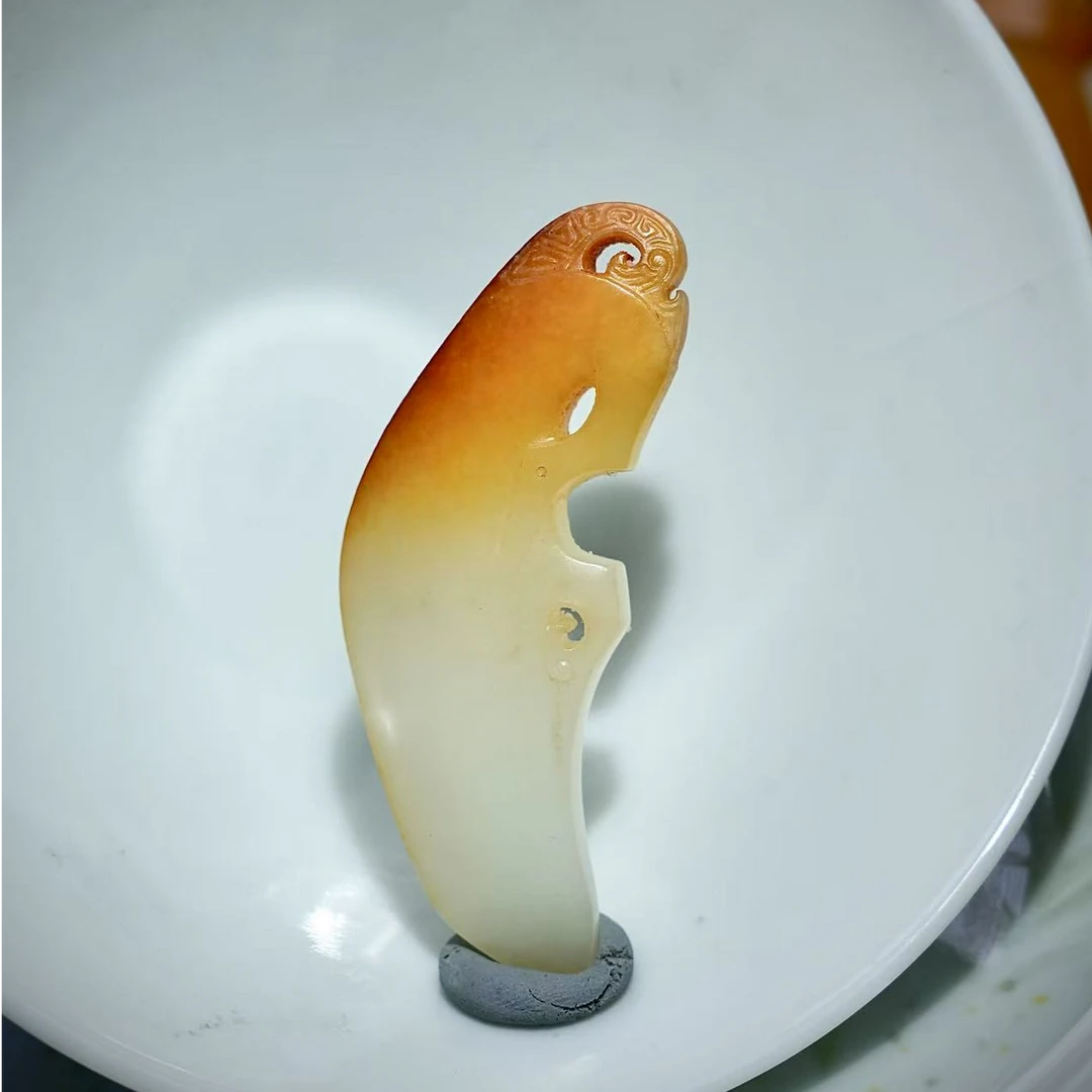 和田玉一只仙鹤吊坠