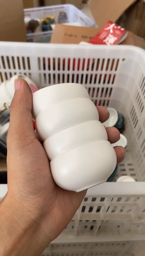 无运费险有瑕疵的摄影的产品有使用过的痕迹有点脏介意勿拍