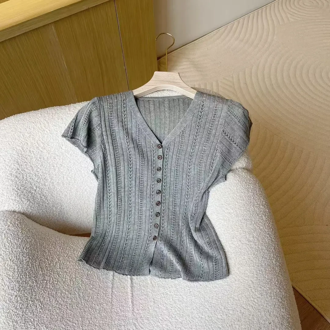 2025夏季减龄针织V领显瘦时尚短袖简约上衣W1-86