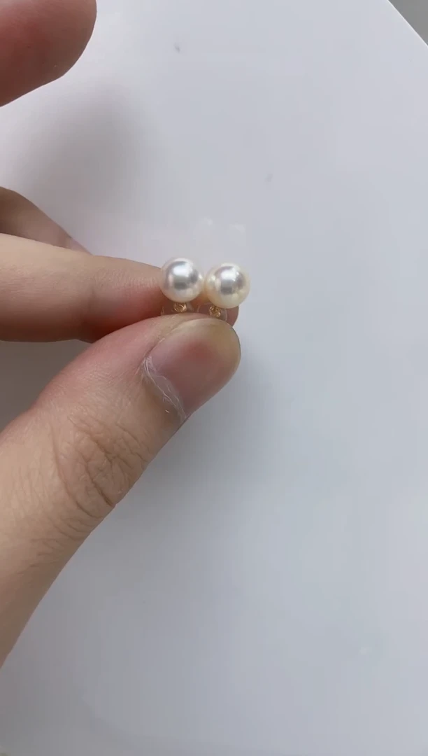 18K金镶嵌耳饰海水珍珠