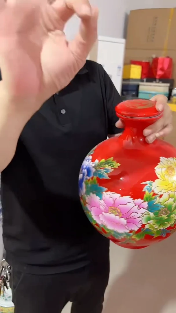 摆件景德镇陶瓷花瓶红色