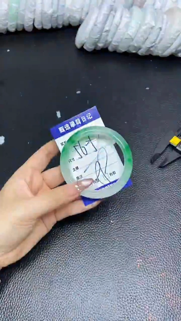 未镶嵌手镯石英质玉56-57