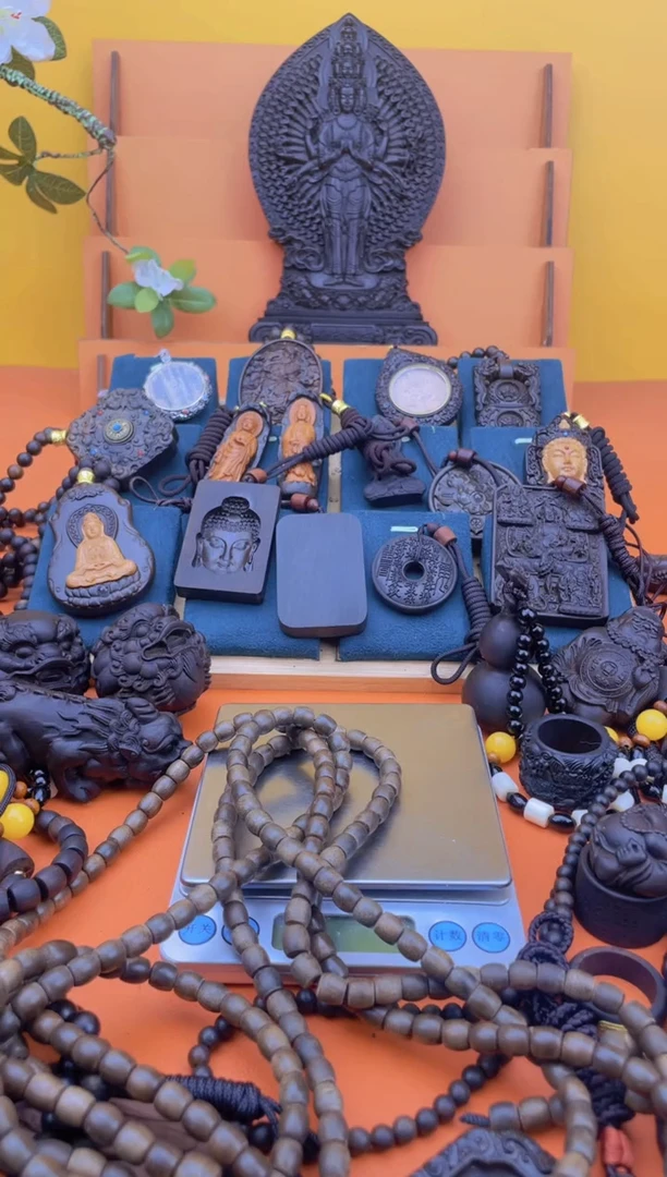 【闪购商品】贡木把件高端芽庄白棋楠牌南海观音