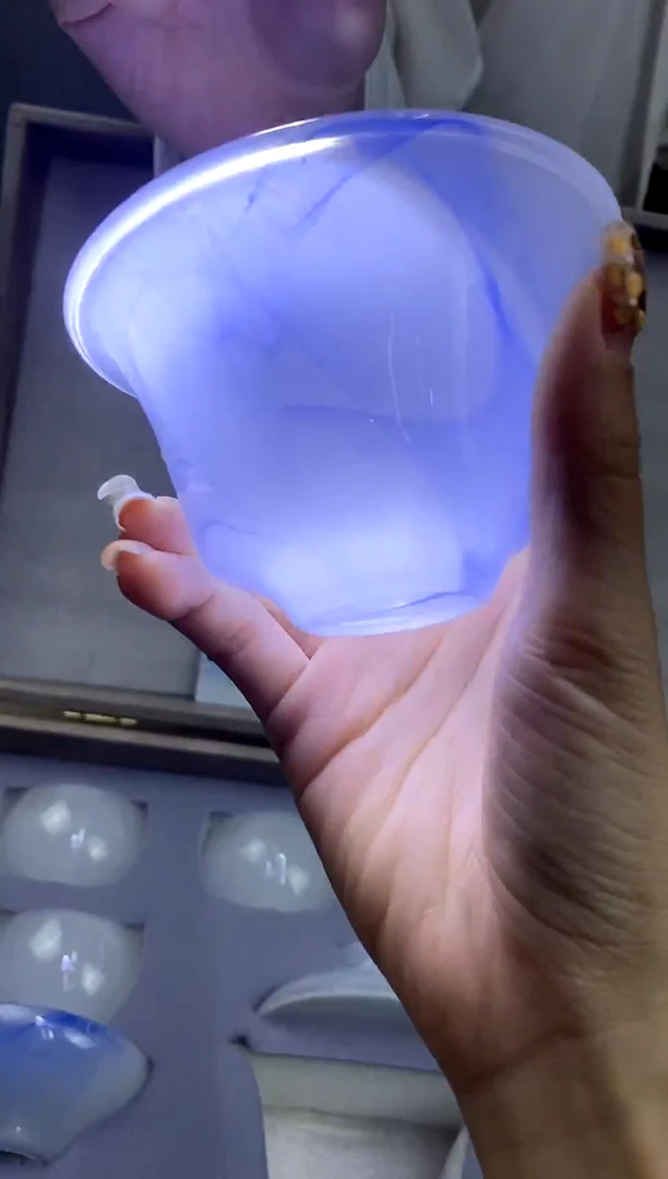 蓝琉璃蓝琉璃蓝琉璃