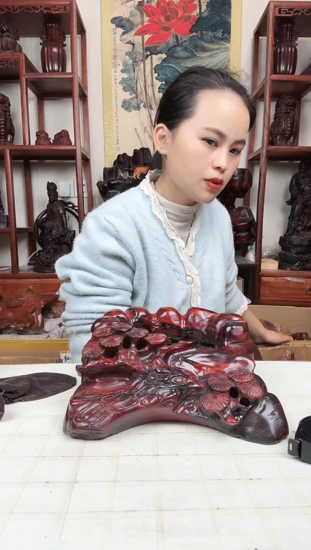 木7****7臻宝工艺随行底座