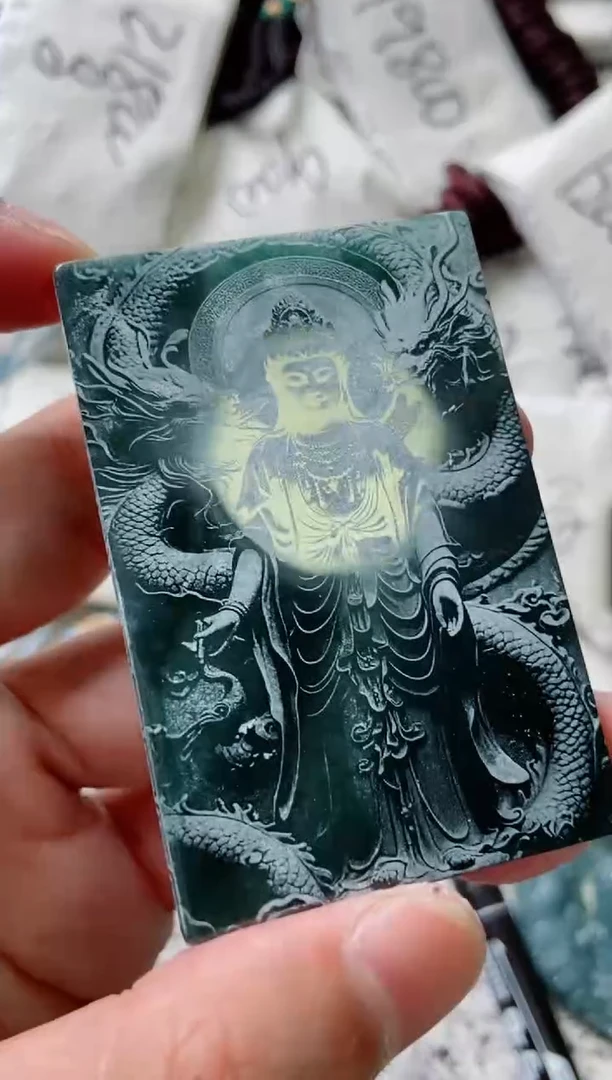 颈饰未镶嵌翡翠8