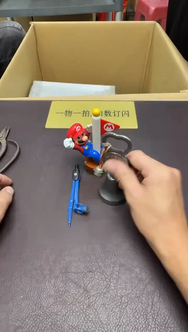 手工艺品琉璃三***?59