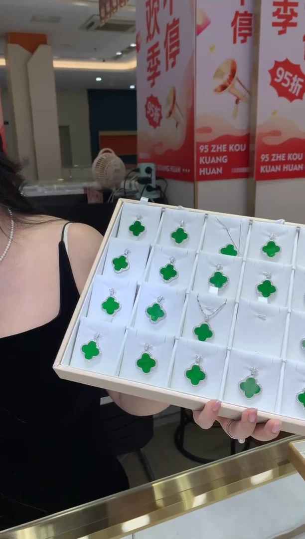 颈饰银S925镶嵌翡翠|不退不换多样性发一