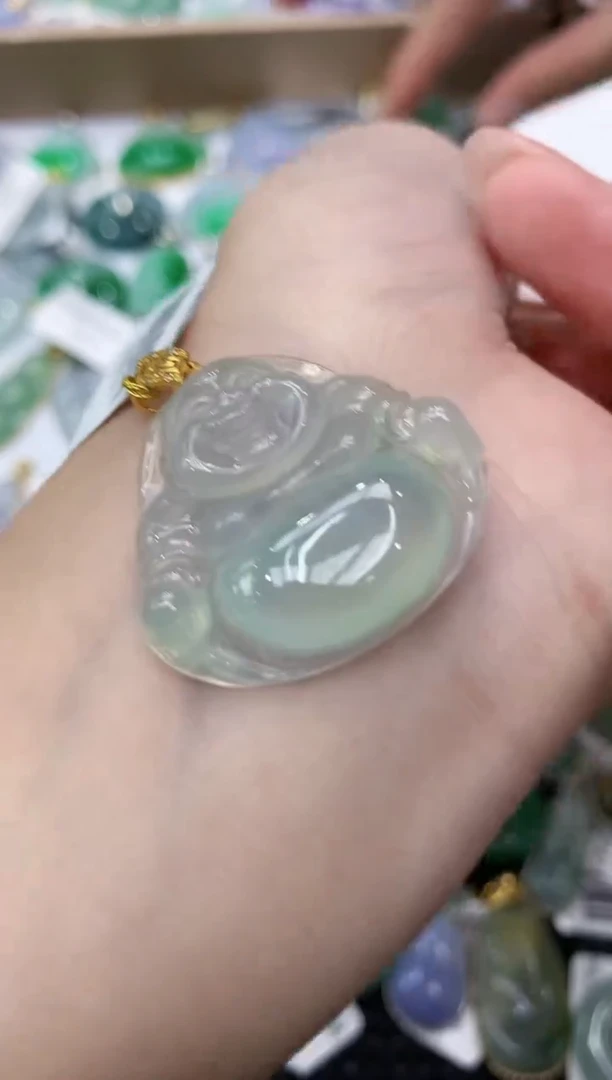 翡翠18K金镶嵌颈饰111111111