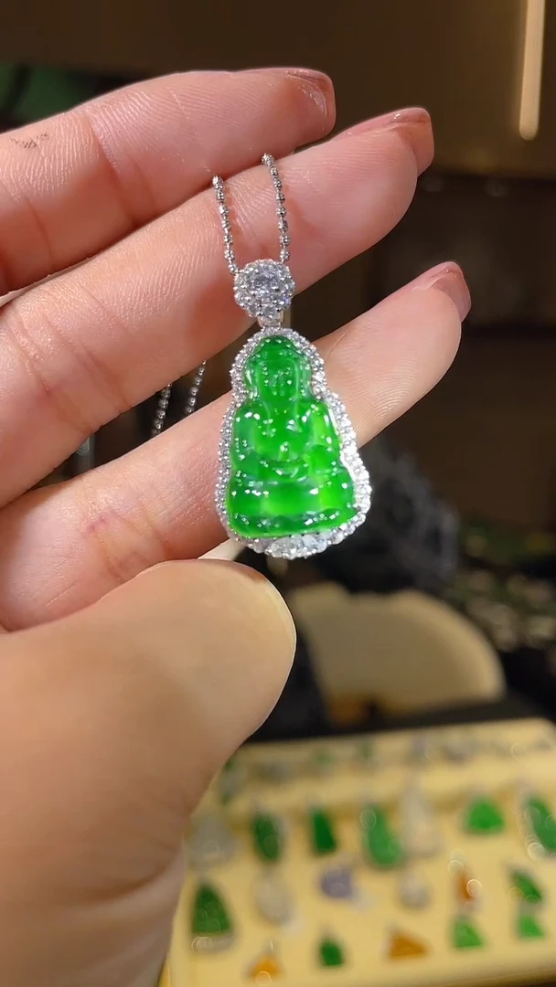 【闪购商品】翡翠吊坠(不含链)银S925镶嵌天然翡翠A货