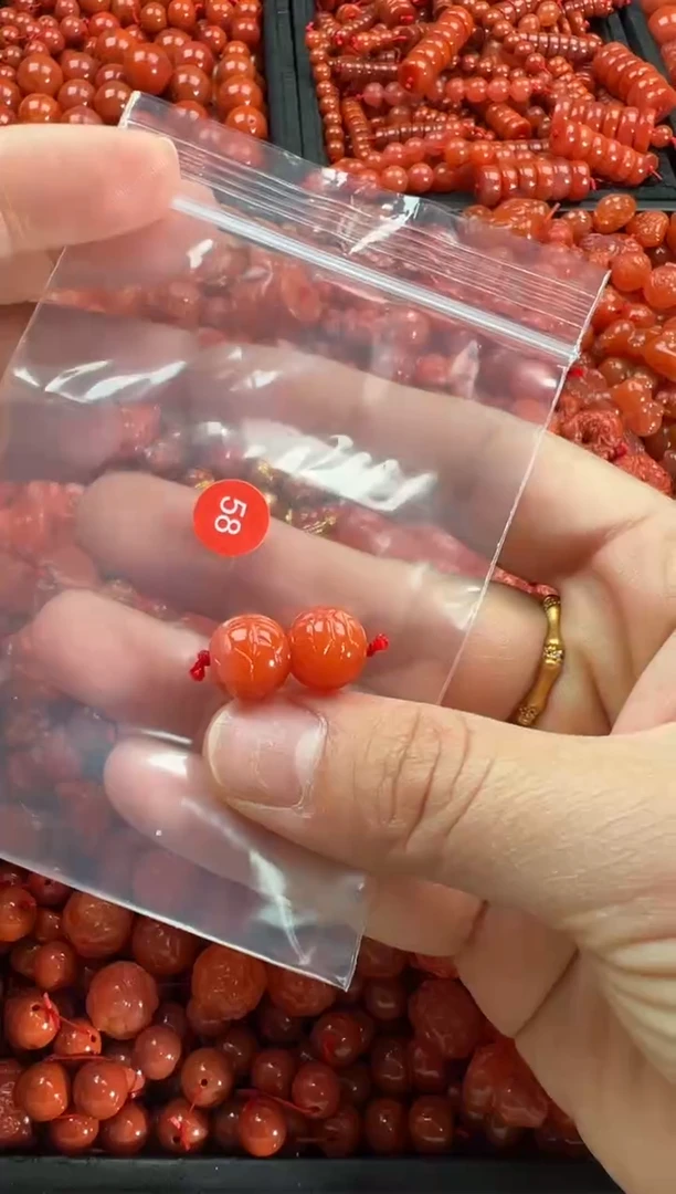 【闪购商品】南红玛瑙颈饰未镶嵌1