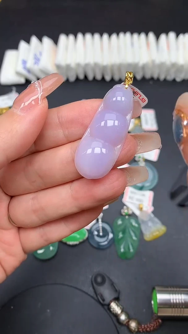 翡翠18K金镶嵌吊坠(不含链)MS192182