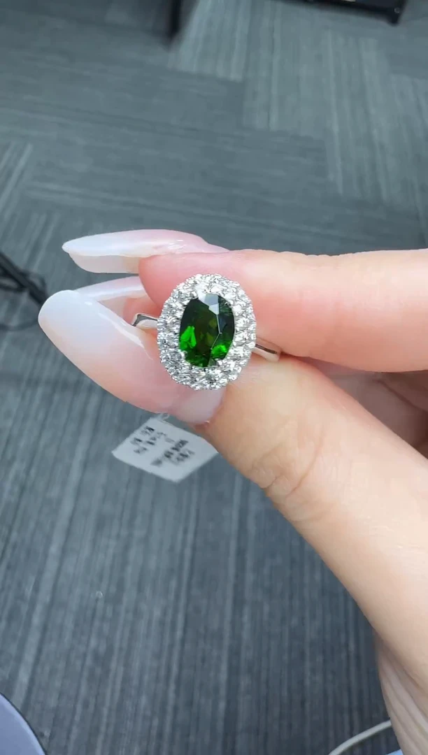 银S925镶嵌透辉石戒指【七天鉴赏期】