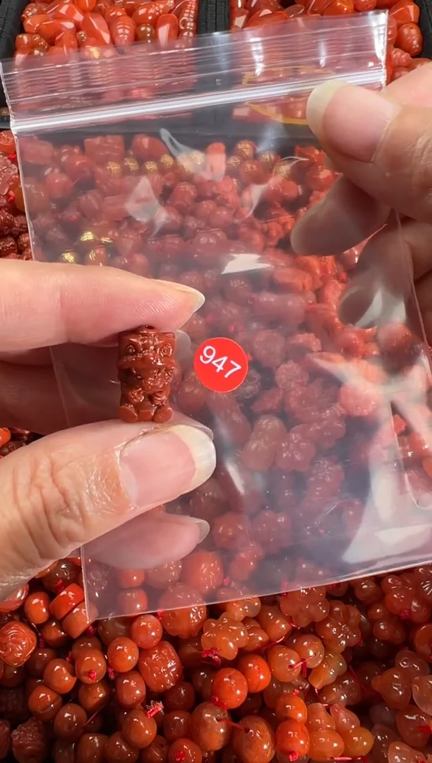 【闪购商品】南红玛瑙颈饰未镶嵌1