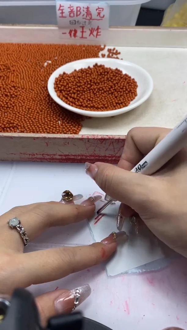 【闪购商品】蜜蜡颈饰未镶嵌w2080红蜡3mm*50颗