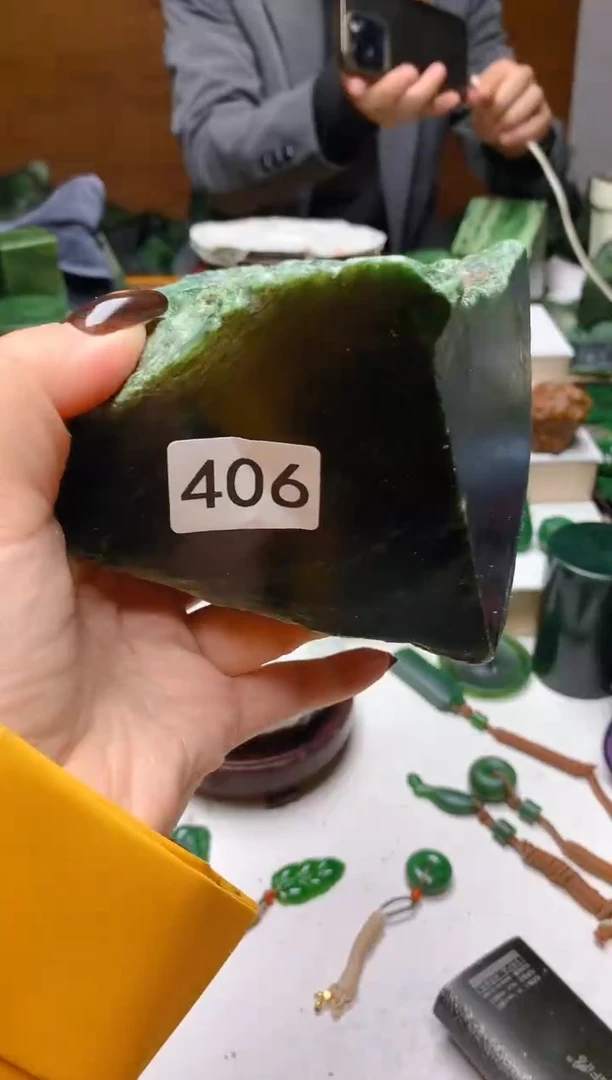未镶嵌和田玉珠宝半成品1
