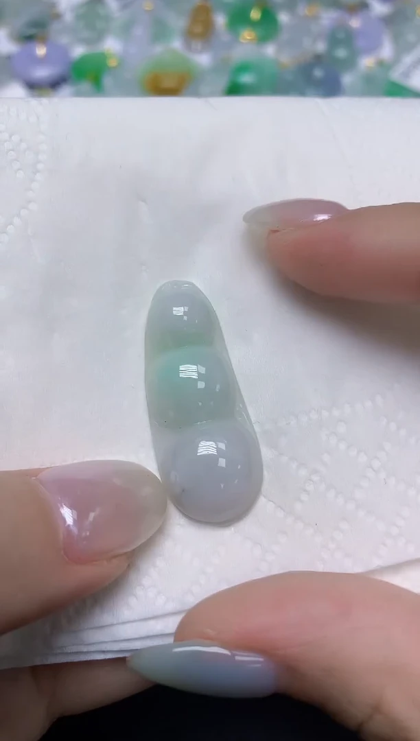 翡翠未镶嵌颈饰天然缅甸翡翠A货