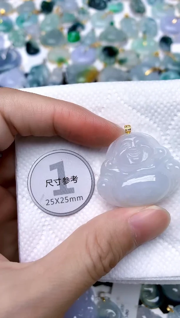 颈饰18K金镶嵌翡翠天然A货翡翠