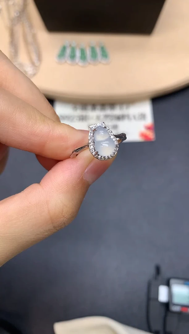 翡翠戒指银S925镶嵌葫芦【多样性发其一】