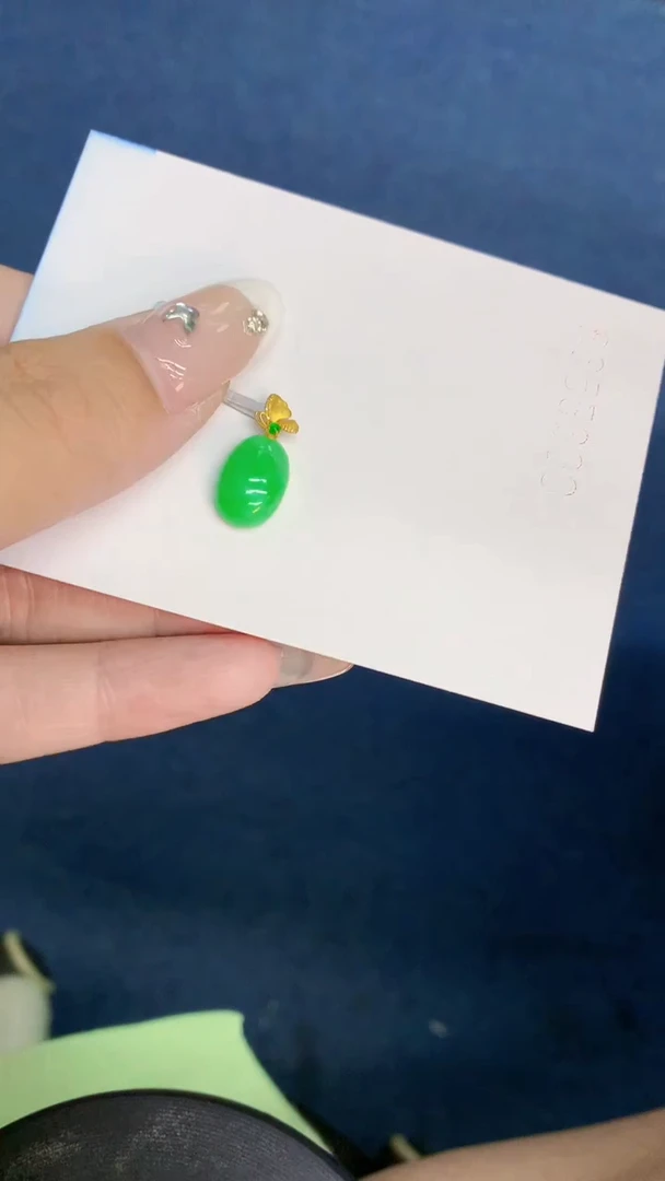 翡翠18K金镶嵌吊坠(不含链)1