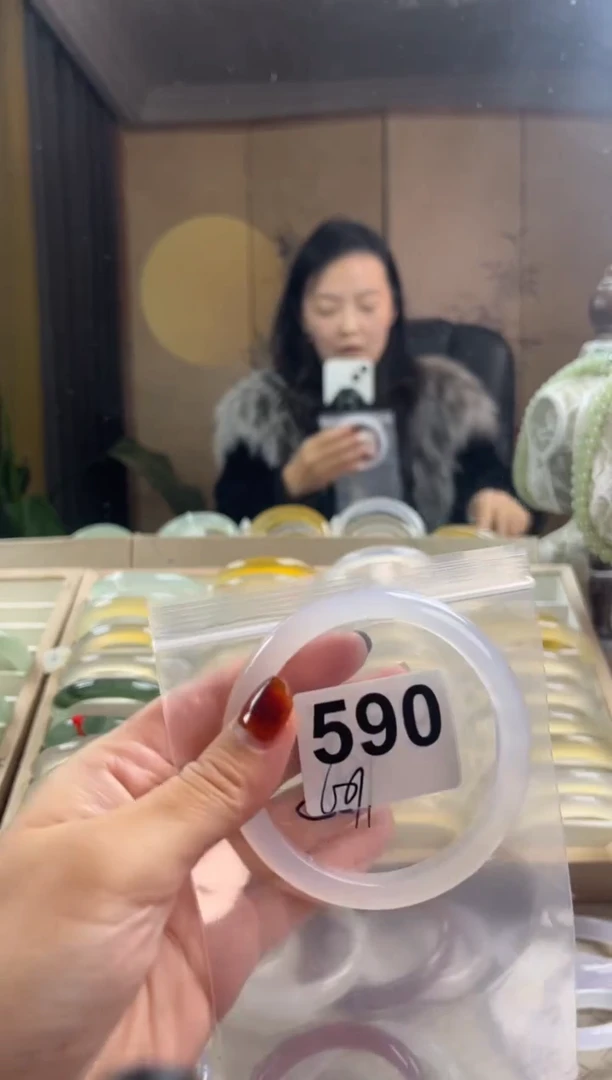 手镯玛瑙/玉髓未镶嵌590